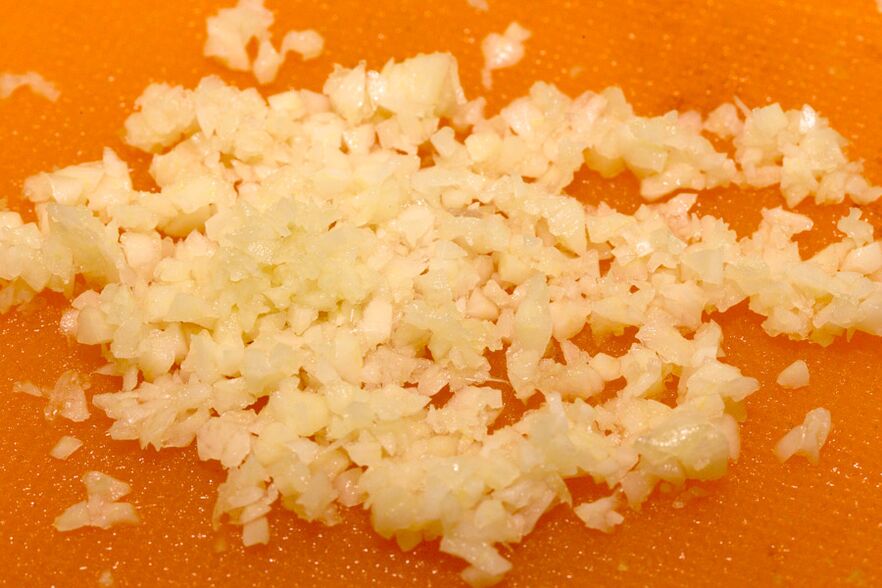 garlic to eliminate parasites
